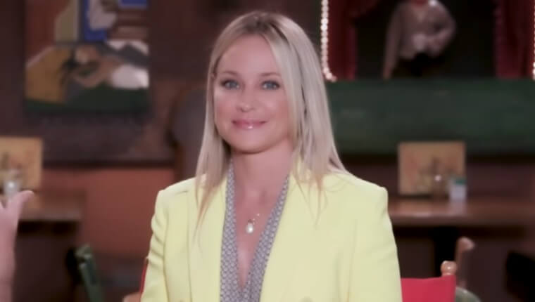 'The Young and the Restless' Spoilers: Sharon Case Leaving Genoa City? Deadly Sickness For Beautiful Blonde