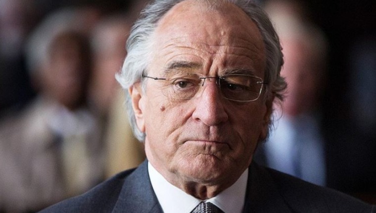 Robert De Niro Claims He Is Out Of Dinero In Court Battle Against Estranged Wife