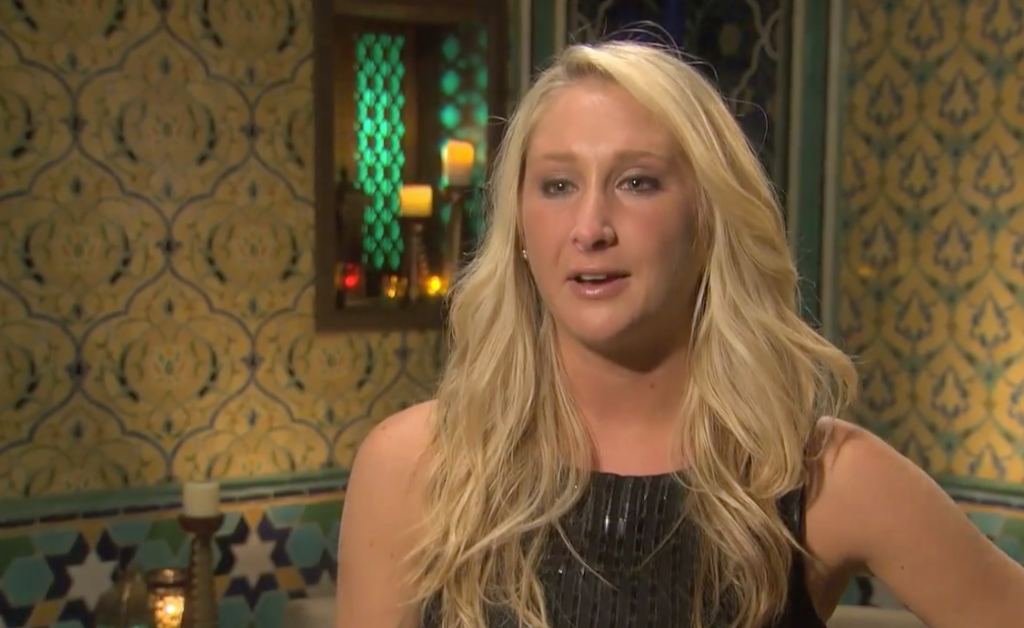 ‘The Bachelor’ Spoilers: Jaclyn Swartz Praises Carly Waddell For Getting Over Evan Bass