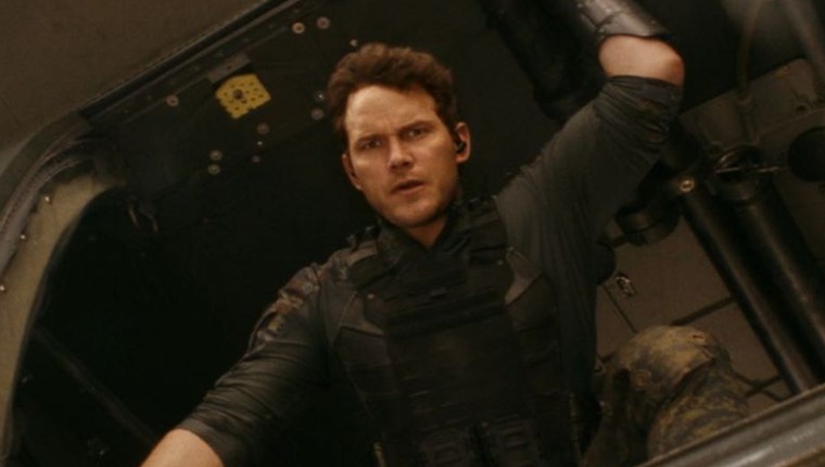 Chris Pratt Is Already Prepared For His Award Acceptance Speech With A Double Back Flip Off Stage