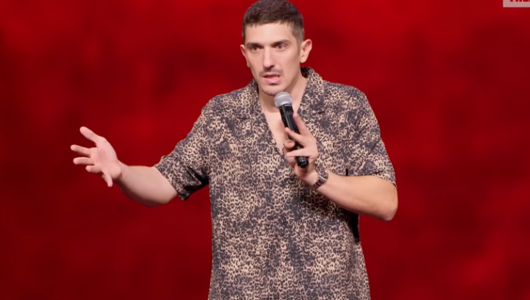 Comedian Andrew Schulz Tells Streaming To Shove It - Launches On His Own For More Than $1 Million