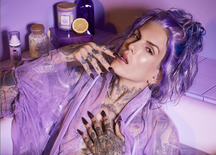 jeffree star youtuber candles