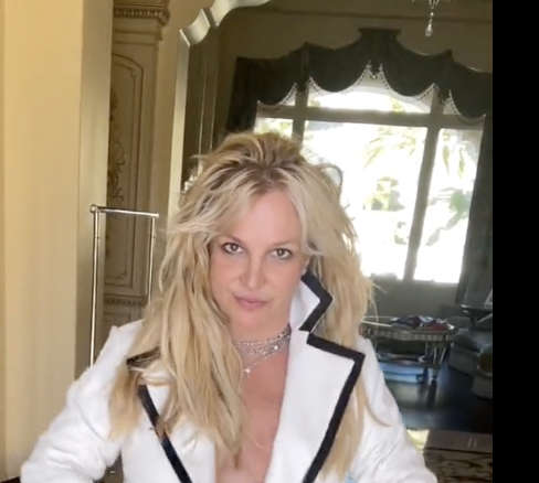 Britney Spears Celebrates Going Number One By Going Topless-'I’m In The Tub Right Now'