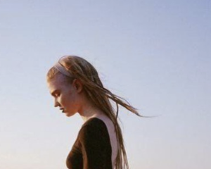 Fans React To Elon Musk’s Ex Grimes Having Her Head Bandaged Amid Speculation Of Elf-Ear Surgery-'Turned Into An Egg'