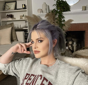 Kelly Osbourne Is In Hospital-Baby On The Way
