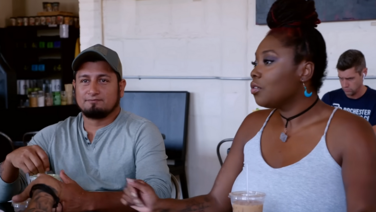 '90 Day Fiancé' Spoilers Ashley and Manuel Shock Viewers After Deciding to Get Intimate In Bathroom