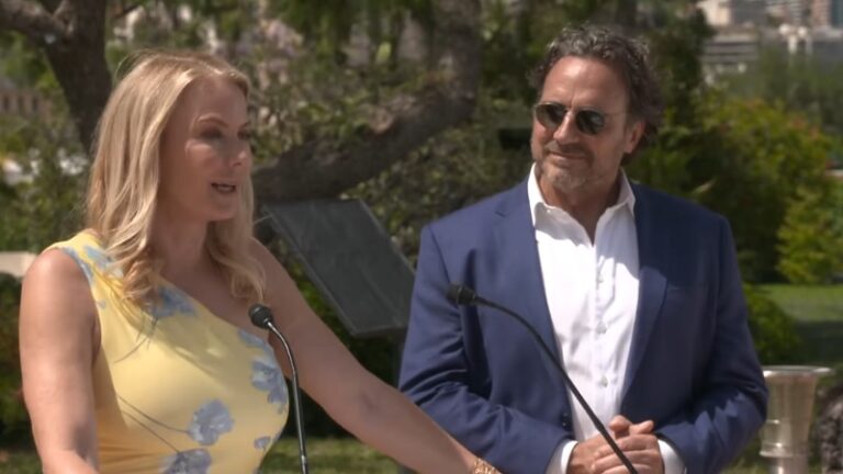 ‘The Bold and the Beautiful’ Spoilers Monday, August 5: Ridge and Brooke Digitally Launch Brooke’s Bedroom; Will it be a Hit or Miss? ‘The Bold and the Beautiful’ Spoilers for Monday, August 5: Ridge and Brooke Digitally Launch Brooke’s Bedroom; Will it be a Hit or Miss?